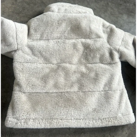 The Abercrombi & Fitch Mini Puffer Jacket Beige Faux Fur Cropped Soft Large - Picture 6 of 12